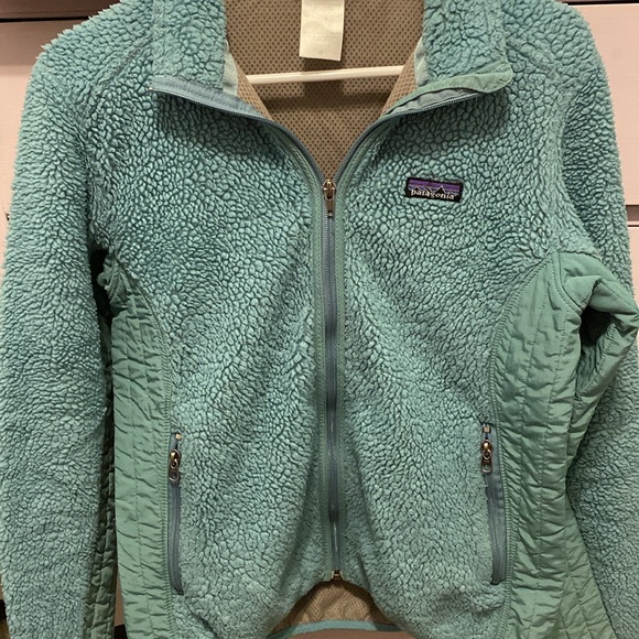 Patagonia zippered jacket - Picture 2 of 6
